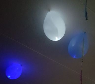 led ballonnen rood/wit/blauw, 5 stuks 15 uur lang